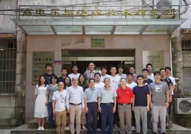 武汉大学周文俊团队特稿：温度如何影响新型混合气体的绝缘强度